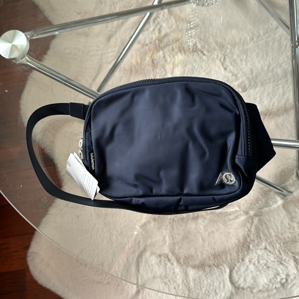 Lululemon belt bag